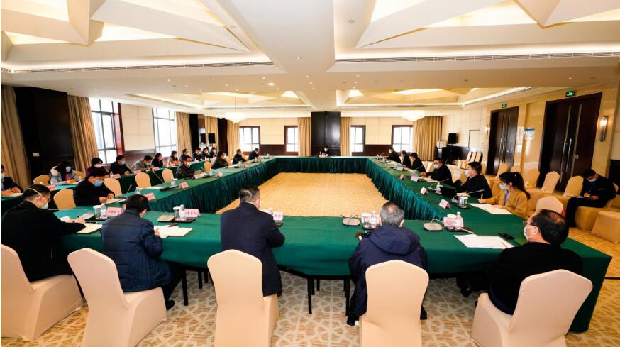 J9直营集团集团召开党委（扩大）会议通报进建省委常委会心灵