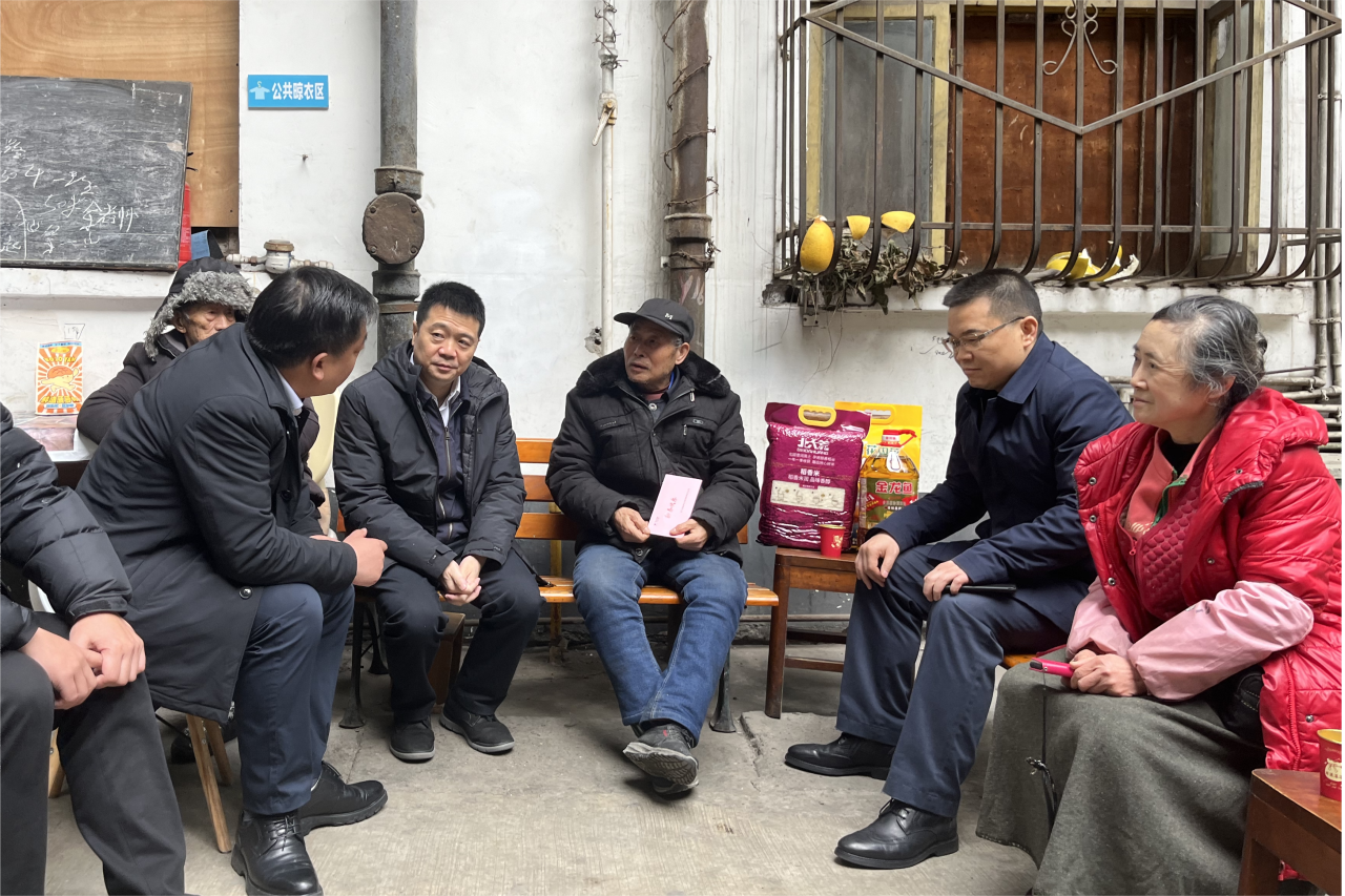 省J9直营集团集团辅导班子成员走访慰问生涯难题党员、老党员、老干部