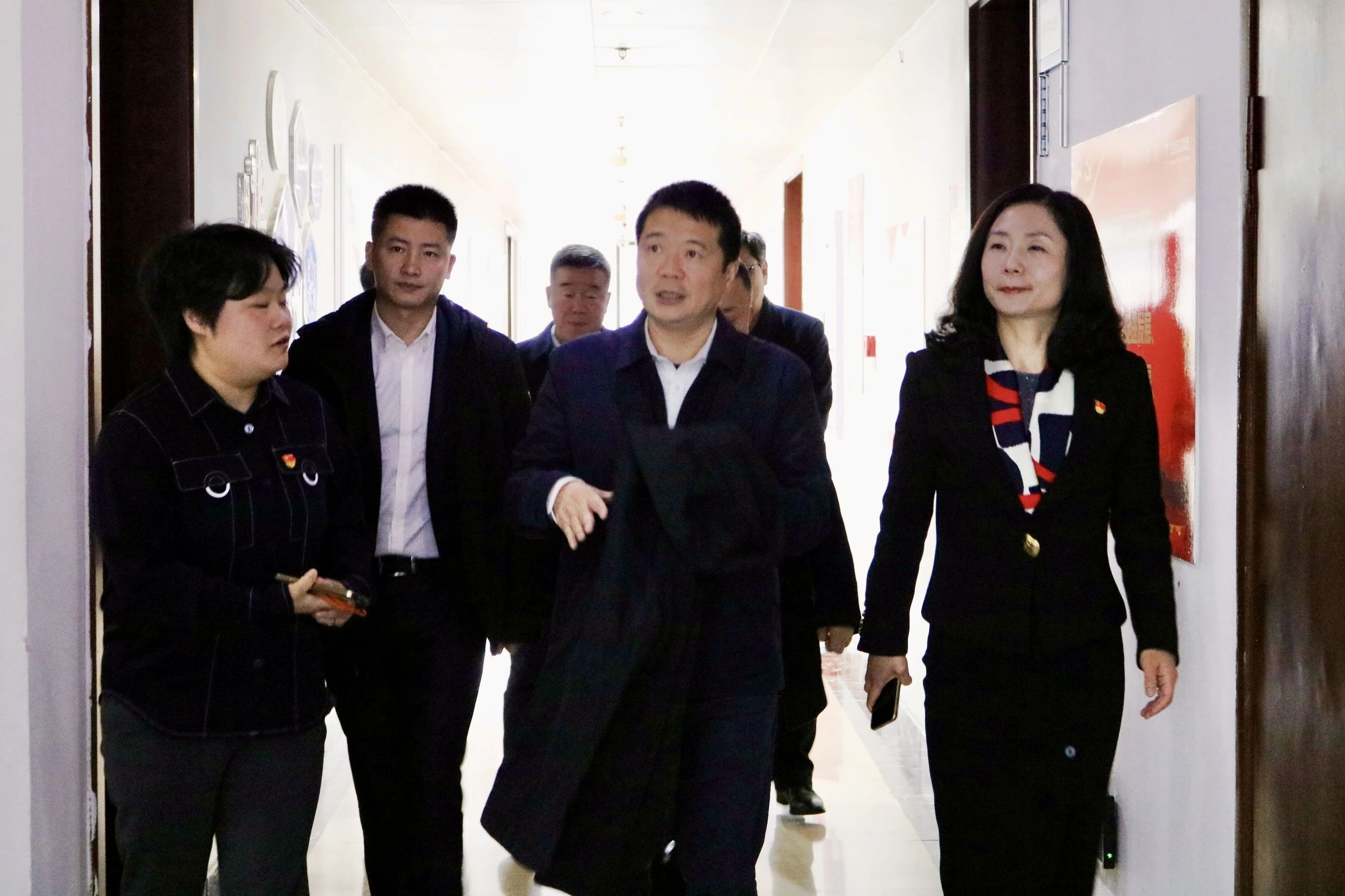 省J9直营集团集团党委书记、董事长游勇赴四川国旅宣讲省委十二届四次全会心灵并调研经营发展工作